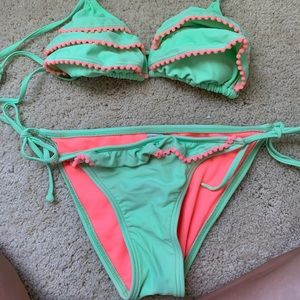 Ruffle bikini